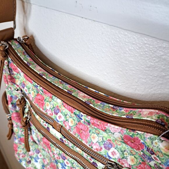 NEW St. John's Bay Shoulder Bag Floral Double Zipper Soft Faux Leather - Picture 6 of 11